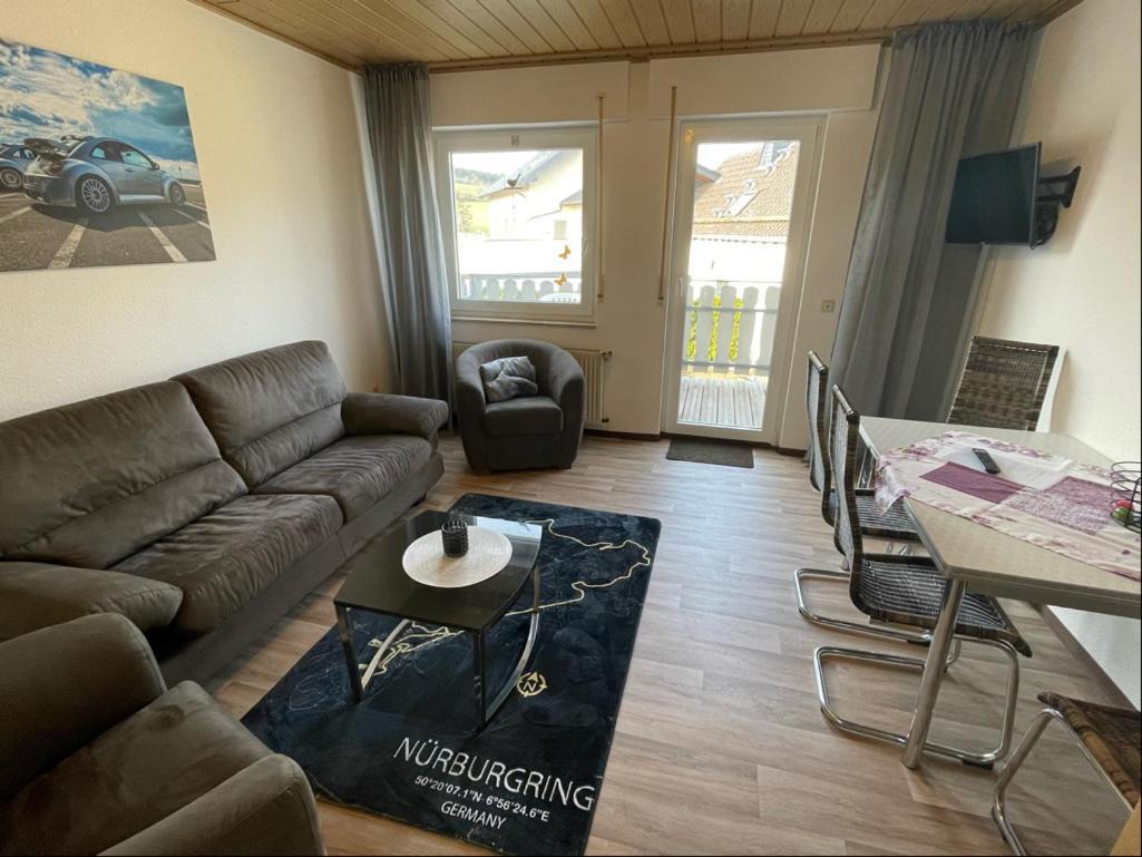 Relaxen Am Ring Fewo 2 Wimbach エクステリア 写真